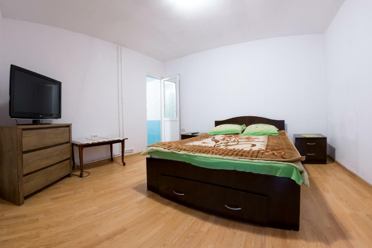Casa De Vacanta Jeny Novaci-Străini Buitenkant foto