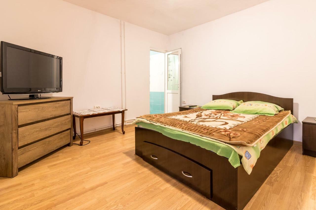 Casa De Vacanta Jeny Novaci-Străini Buitenkant foto